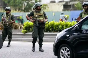 இலங்கையில் போர்க் குற்றச்செயல்களில் ஈடுபட்டதாக குற்றம் சுமத்தப்பட்டுள்ள படை அதிகாரிகளுக்கு வீசா...