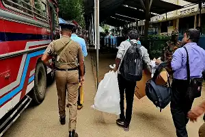 யாழ்.மத்திய கல்லூரியில் இருந்து வாக்குப் பெட்டிகள் இன்றையதினம் எடுத்துச் செல்லப்படுகின்றன.