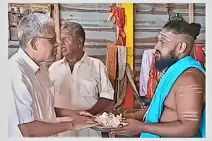 பாராளுமன்றத் தேர்தலில் போட்டியிட்டு வெற்றி பெற்ற சண்முகம் குகதாசனுக்கு சல்லி பகுதி மக்கள் வரவேற்பளித்தனர்.