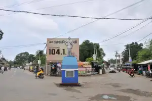 யாழ்.பலாலி வீதியைப் புனரமைத்து மணல்தரை, அரசடிப் பகுதிகளை வெள்ளத்தில் மூழ்கடித்தனர், மக்கள் கடும் சீற்றம்