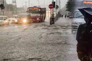 தமிழகத்தின் விழுப்புரம், கடலூர், கள்ளக்குறிச்சி மாவட்டங்கள் மற்றும் புதுச்சேரிக்கு கன மழைக்கான சிவப்பு...