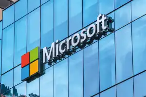 மைக்ரோசாப்ட் (Microsoft) மேலும் பல ஊழியர்களை பணிநீக்கம் செய்ய தயாராகி வருகிறது.