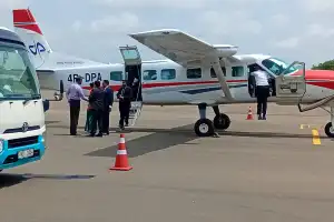 இரு வருடங்களின் பின்னர், கொழும்பு இரத்மலானை மற்றும் யாழ்ப்பாணம் இடையிலான விமான சேவை நேற்று முதல் வழமைக்கு